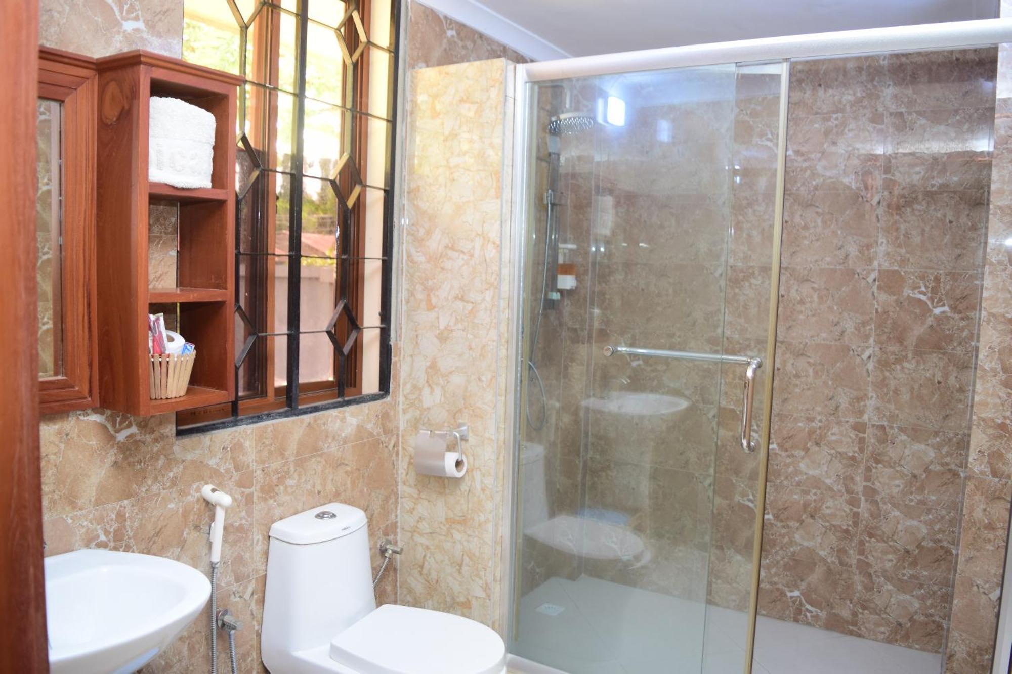 K27 Premier Backpackers Hostel Dar es Salaam Buitenkant foto