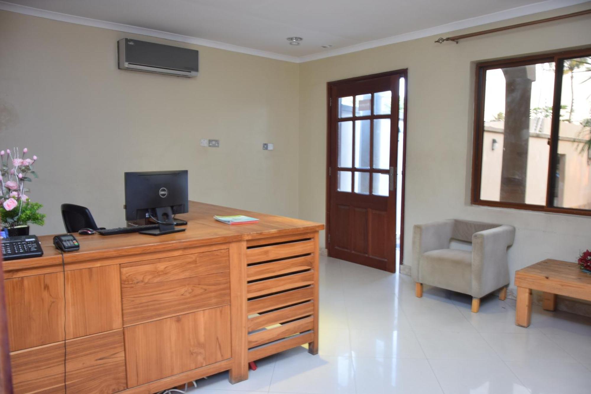 K27 Premier Backpackers Hostel Dar es Salaam Buitenkant foto