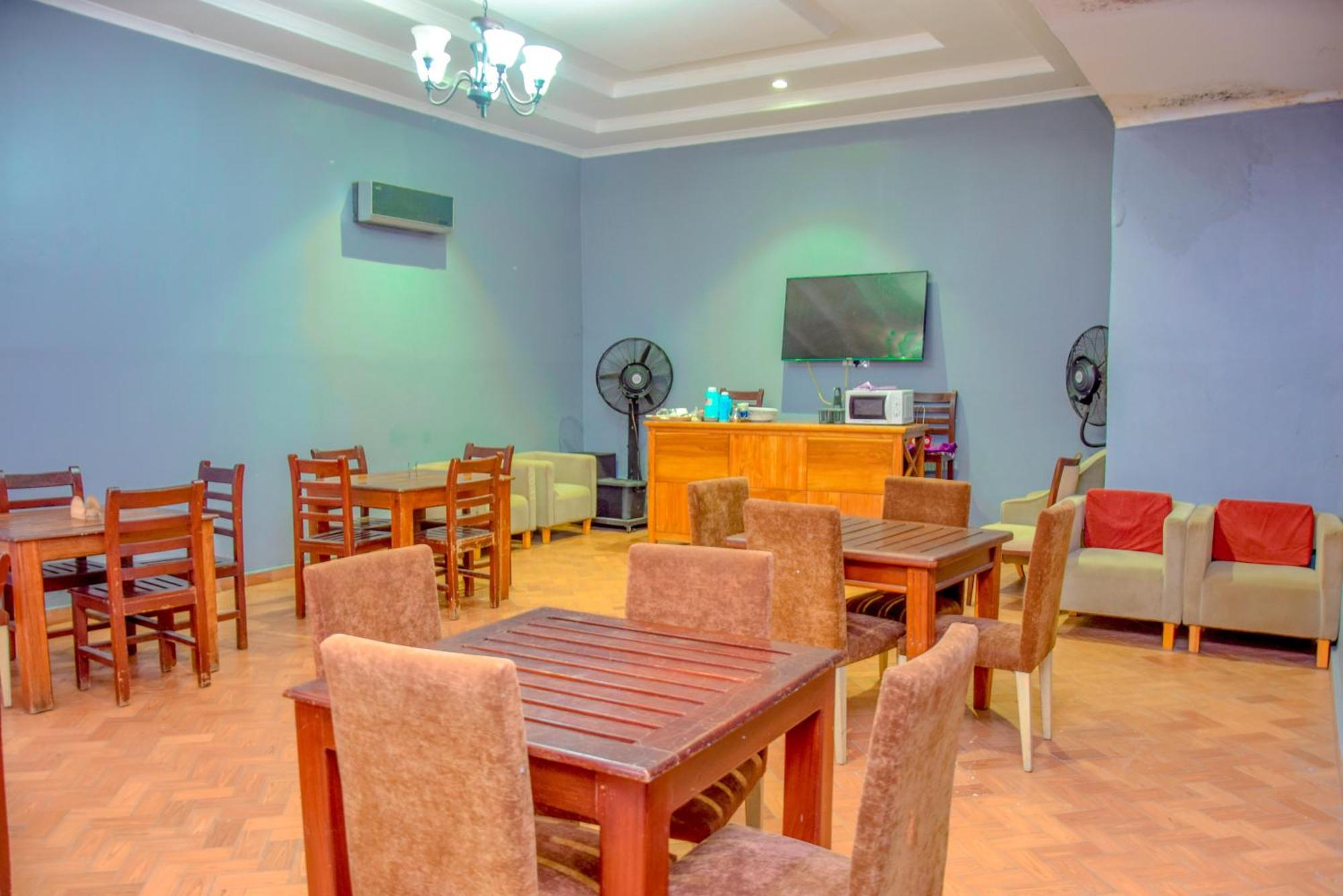 K27 Premier Backpackers Hostel Dar es Salaam Buitenkant foto