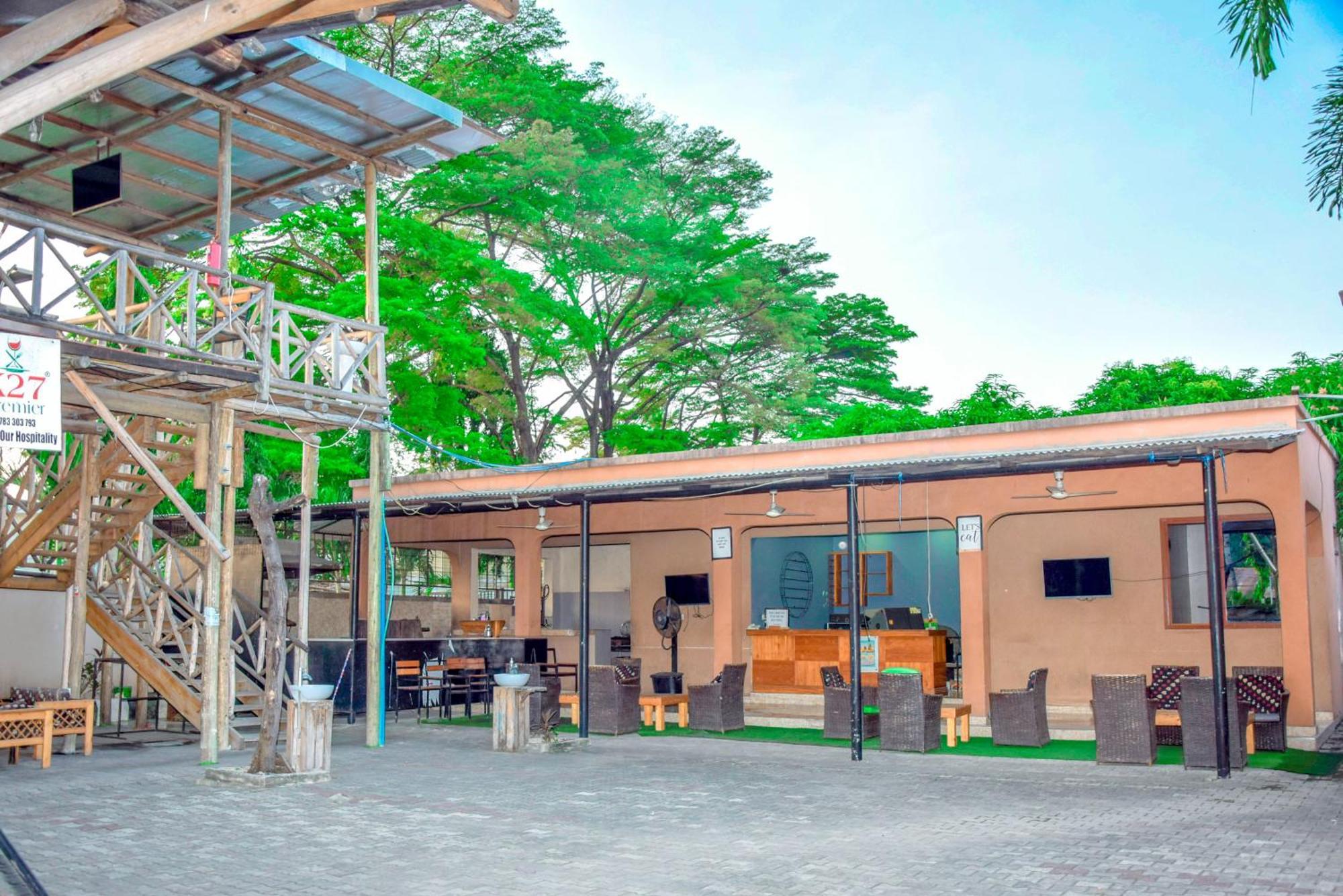 K27 Premier Backpackers Hostel Dar es Salaam Buitenkant foto