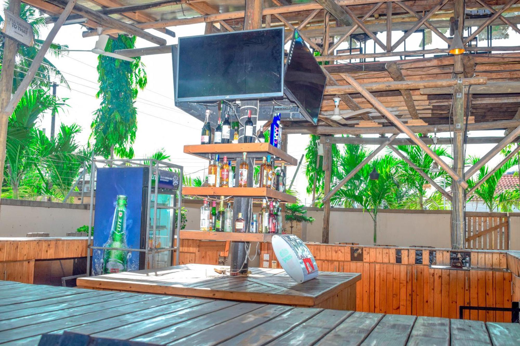K27 Premier Backpackers Hostel Dar es Salaam Buitenkant foto