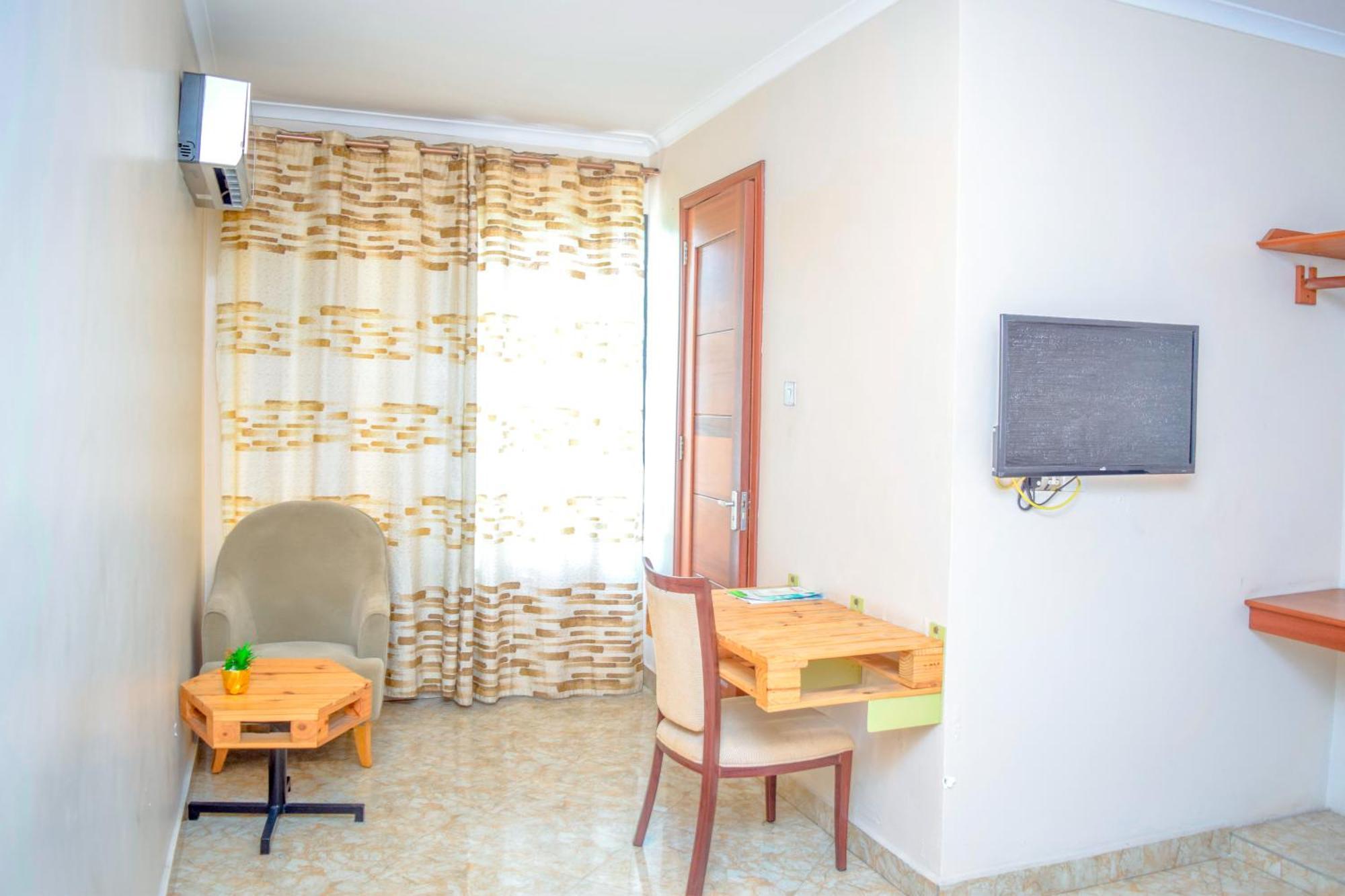 K27 Premier Backpackers Hostel Dar es Salaam Buitenkant foto