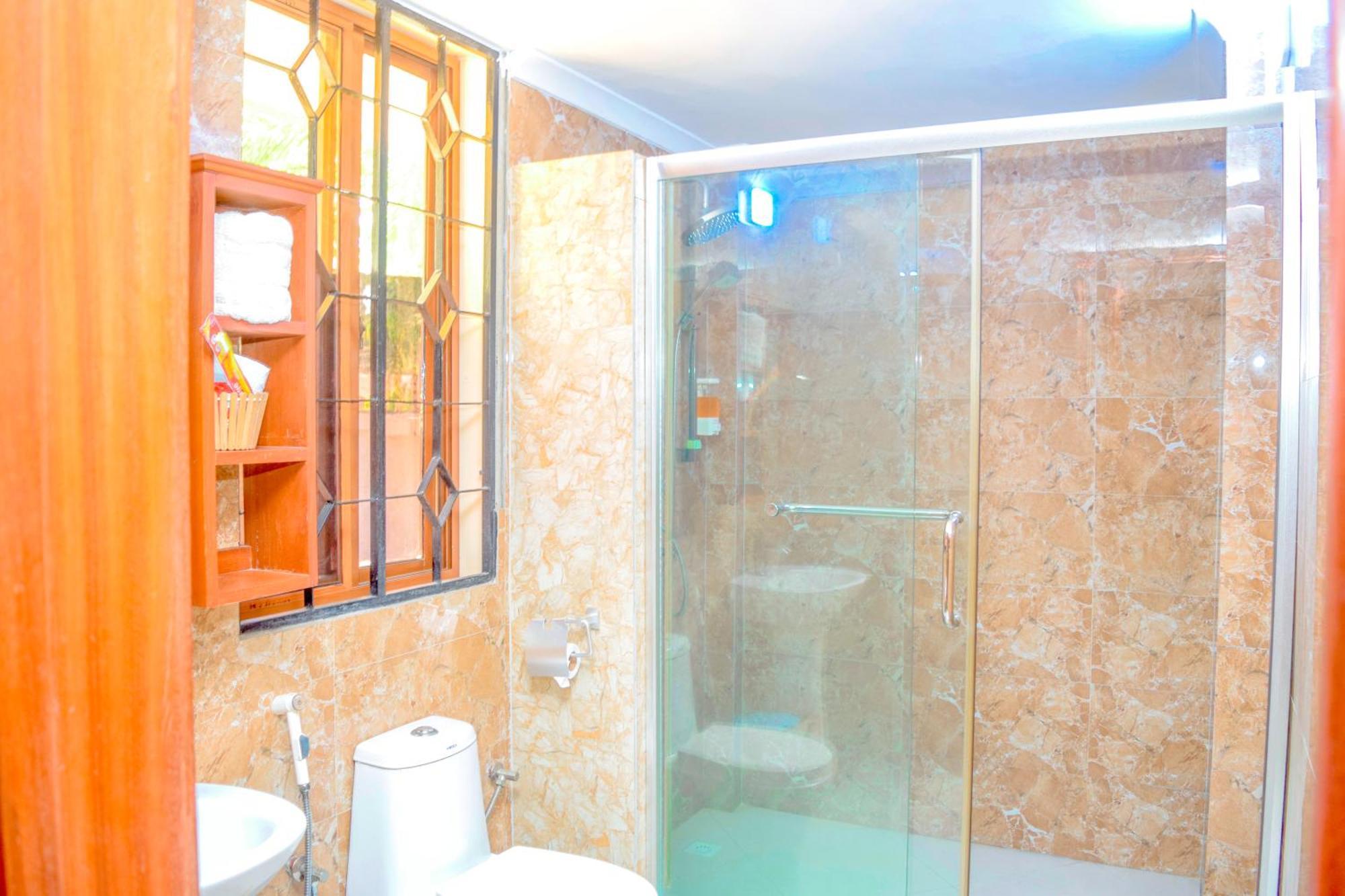 K27 Premier Backpackers Hostel Dar es Salaam Buitenkant foto